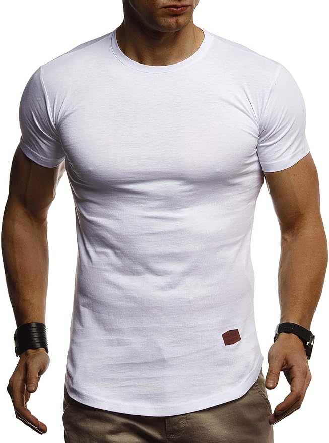 „Das Perfekte Sommer-Outfit: Leif Nelson Herren T-Shirt mit V-Ausschnitt“